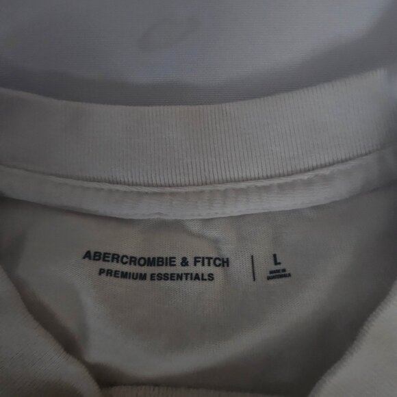 Abercrombie & Fitch Premium The White Lotus Cream Graphic Tee Men's Size Large - Picture 9 of 16